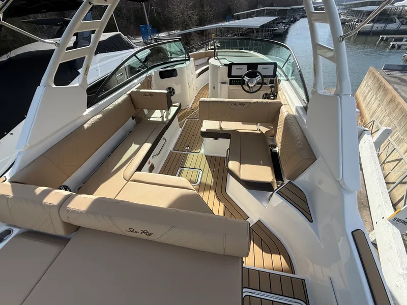 Slide: The Image of Sea Ray SDX 250 Outboard 2026 - 20