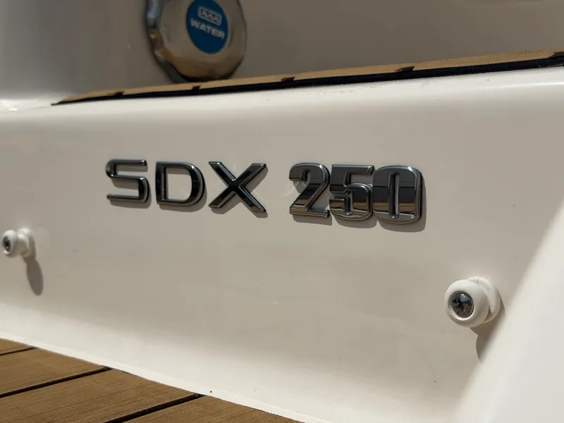 Slide: The Image of Sea Ray SDX 250 Outboard 2026 - 13