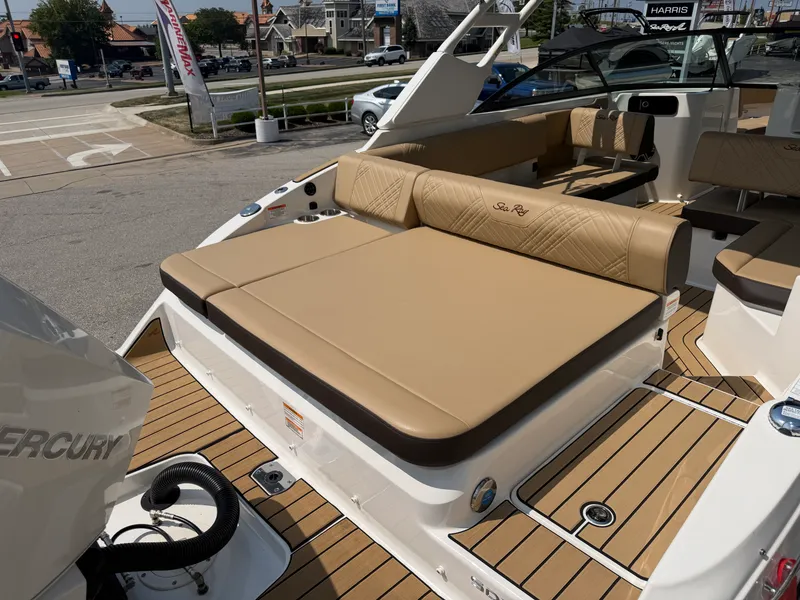 Slide: The Image of Sea Ray SDX 250 Outboard 2026 - 17
