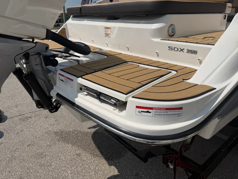 Slide: The Image of Sea Ray SDX 250 Outboard 2026 - 14