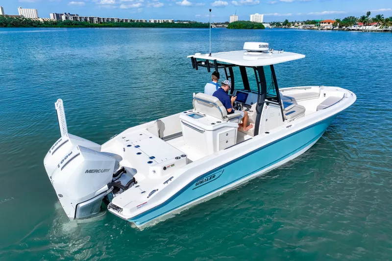Slide: The Image of Boston Whaler 280 Dauntless 2026 - 12