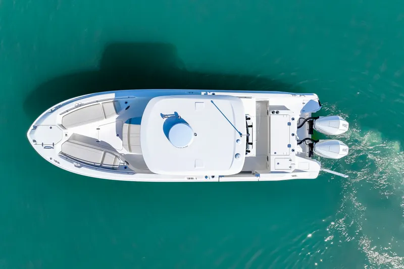 Slide: The Image of Boston Whaler 280 Dauntless 2026 - 16