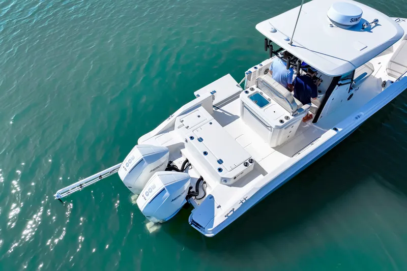 Slide: The Image of Boston Whaler 280 Dauntless 2026 - 20