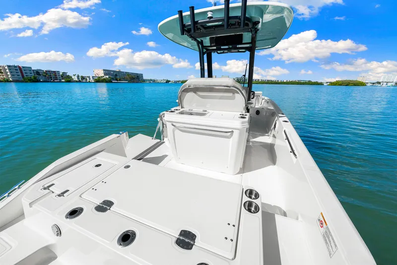 Slide: The Image of Boston Whaler 280 Dauntless 2026 - 42