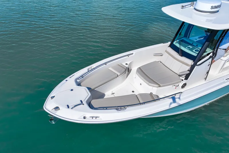 Slide: The Image of Boston Whaler 280 Dauntless 2026 - 5