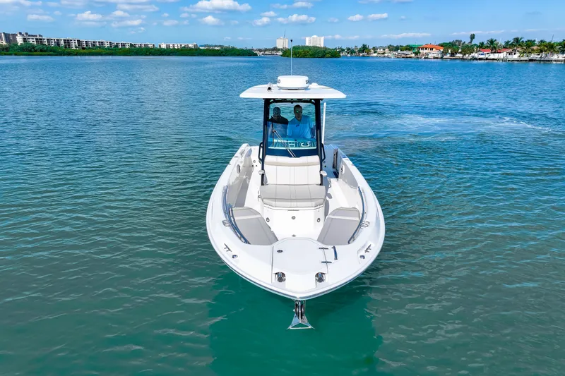 Slide: The Image of Boston Whaler 280 Dauntless 2026 - 6
