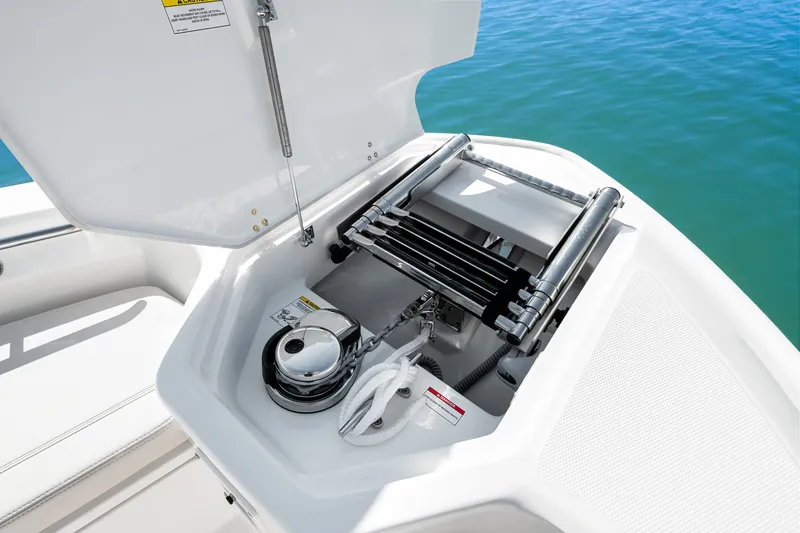 Slide: The Image of Boston Whaler 280 Dauntless 2026 - 62