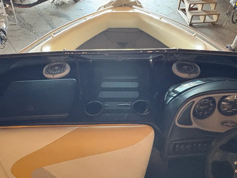 Slide: The Image of Malibu SPORTSETTER LX 2002 - 5