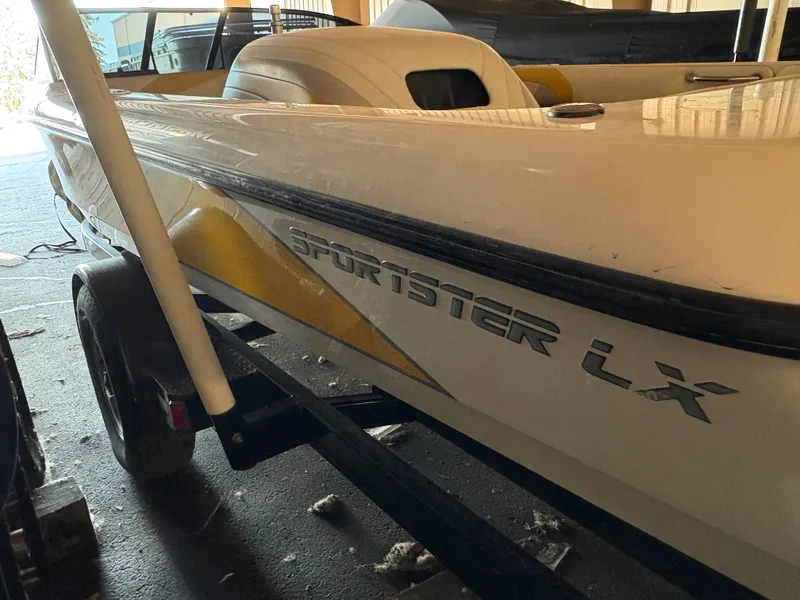 Slide: The Image of Malibu SPORTSETTER LX 2002 - 7