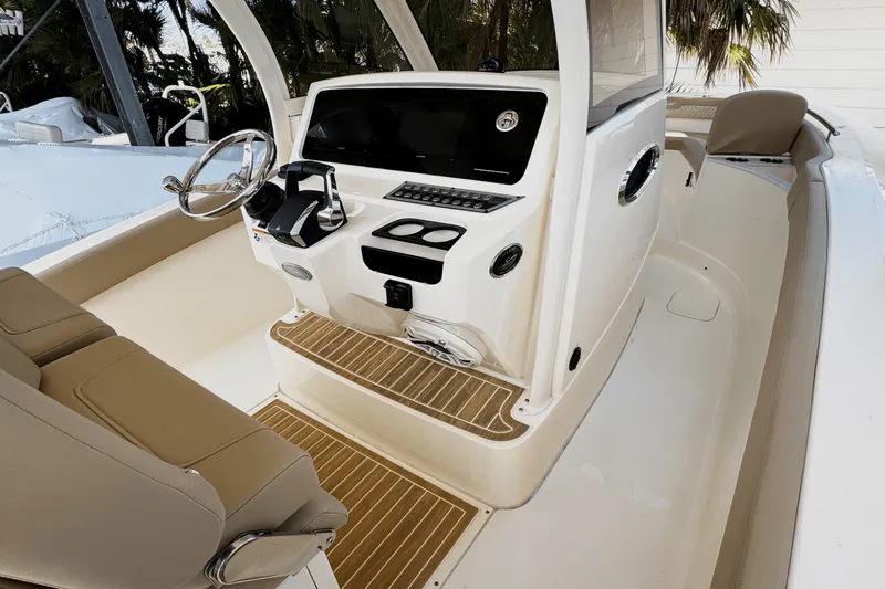 Slide: The Image of Scout 277 LXF 2025 - 4