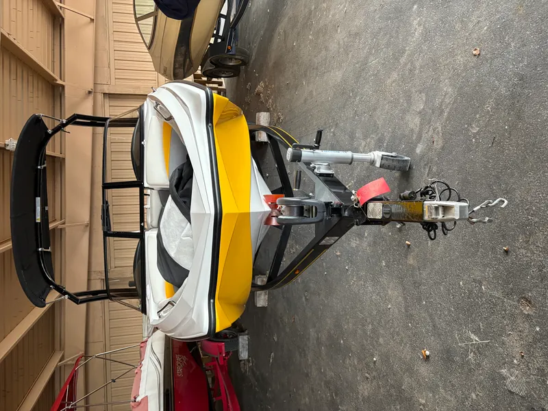 Slide: The Image of Tige R20 2014 - 2