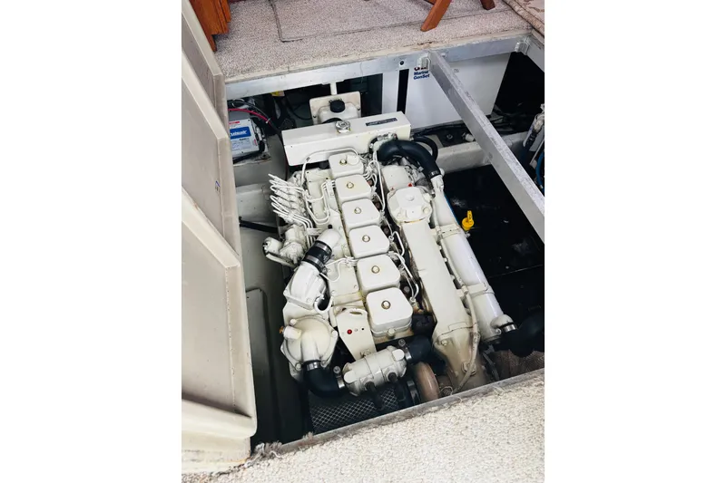 Slide: The Image of Viking 35 Convertible 1992 - 37