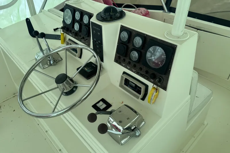 Slide: The Image of Viking 35 Convertible 1992 - 19