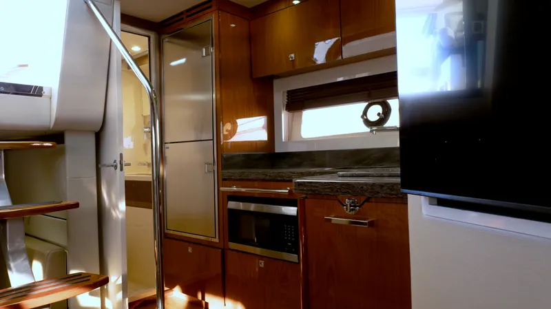 Slide: The Image of Sea Ray 410 SUNDANCER 2014 - 27