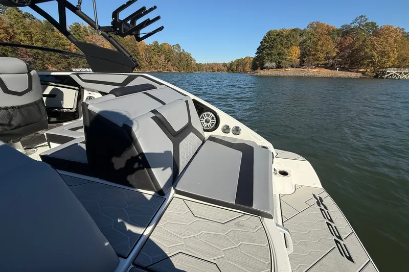 Slide: The Image of Yamaha 222XE 2026 - 7