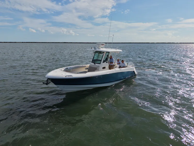 Slide: The Image of Boston Whaler 280 Outrage 2021 - 2