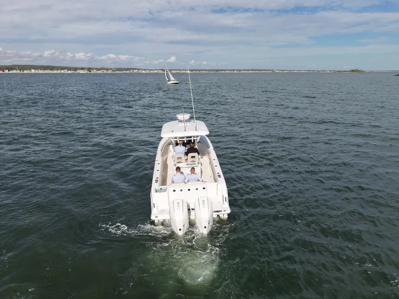 Slide: The Image of Boston Whaler 280 Outrage 2021 - 4