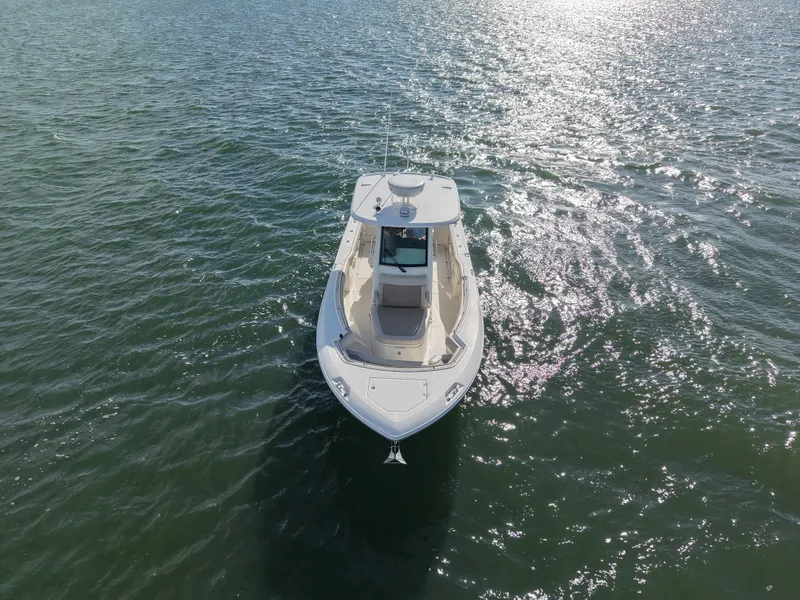 Slide: The Image of Boston Whaler 280 Outrage 2021 - 6