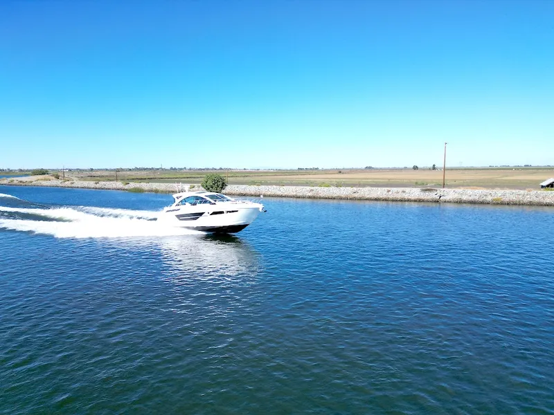 Slide: The Image of Cruisers Yachts 50 CANTIUS 2019 - 52