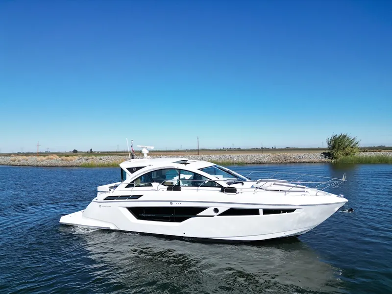Slide: The Image of Cruisers Yachts 50 CANTIUS 2019 - 56