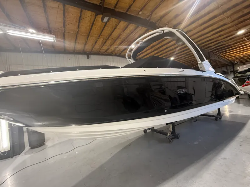 Slide: The Image of Sea Ray SDX 290 Outboard 2026 - 4