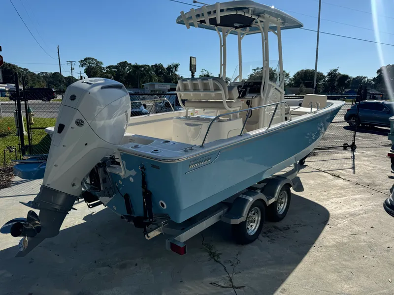 Slide: The Image of Boston Whaler 210 Montauk 2026 - 20