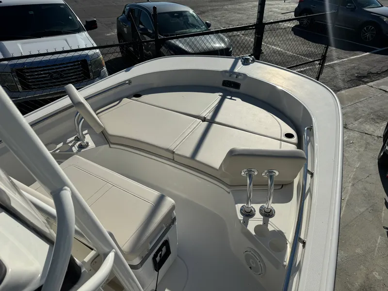 Slide: The Image of Boston Whaler 210 Montauk 2026 - 27
