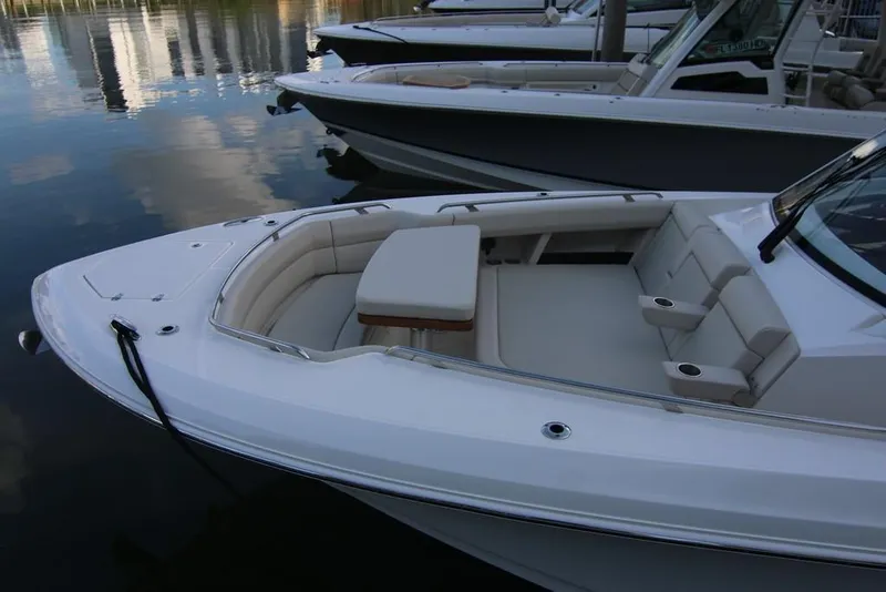 Slide: The Image of Boston Whaler 350 Realm 2026 - 12