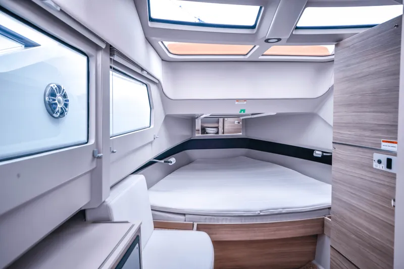 Slide: The Image of Saxdor 320 GTO 2025 - 14