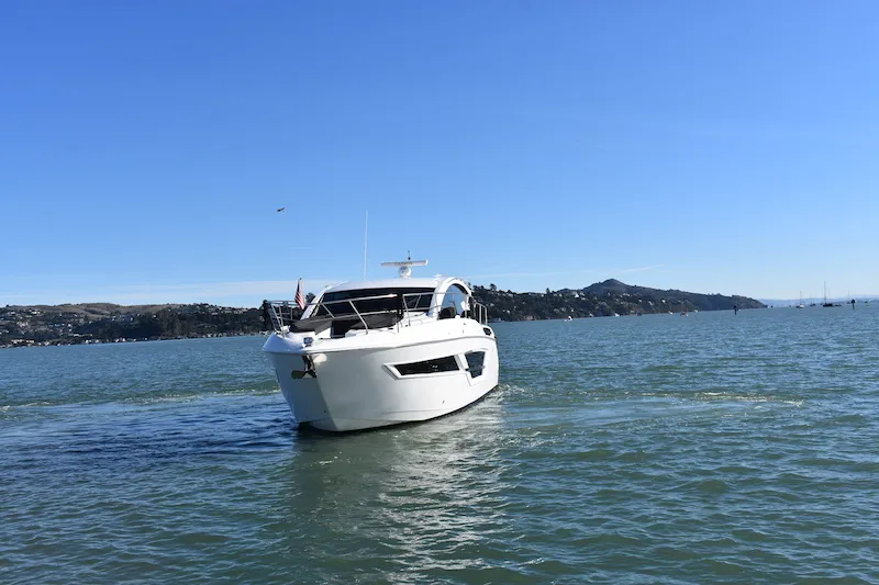 Slide: The Image of Cruisers Yachts 46 CANTIUS 2020 - 8