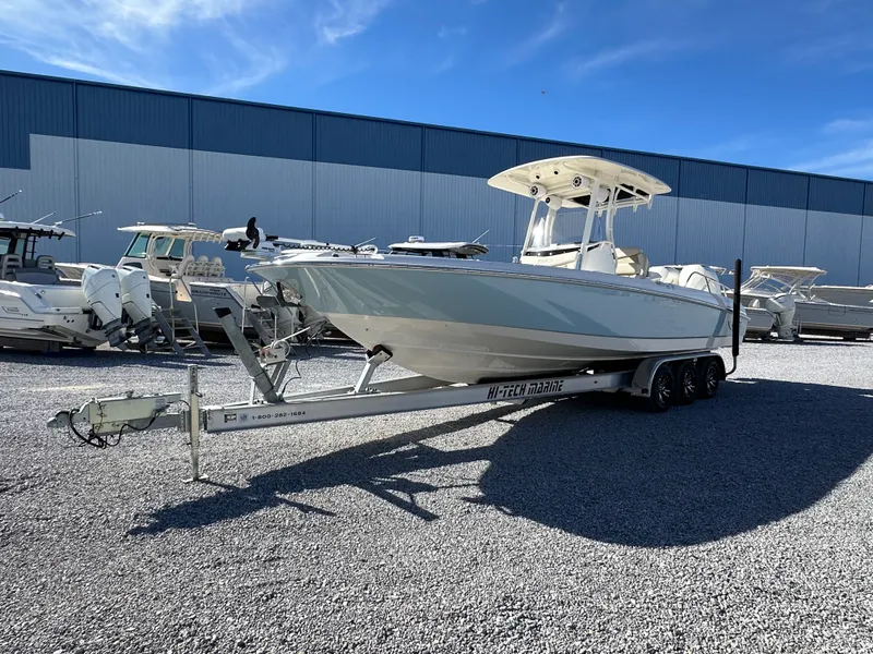 Slide: The Image of Boston Whaler 270 DAUNTLESS 2022 - 5