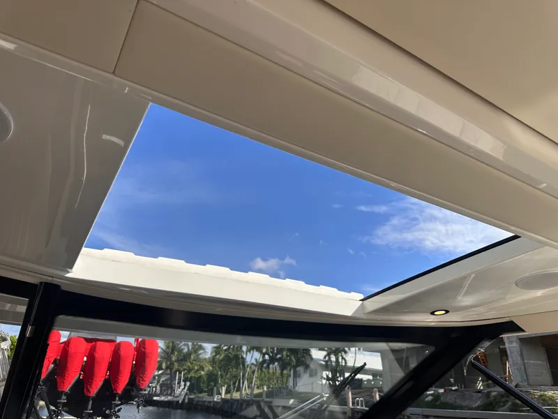 Slide: The Image of Saxdor SX 400 GTO 2025 - 20