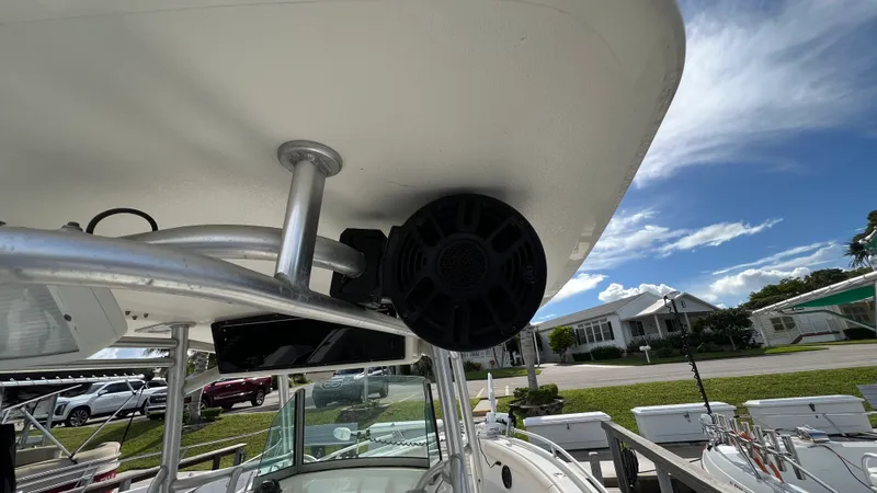 Slide: The Image of Mako 284 CENTER CONSOLE 2014 - 15
