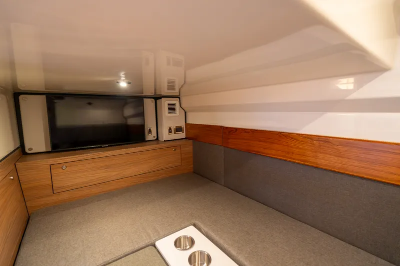 Slide: The Image of Boston Whaler 365 Conquest 2026 - 45