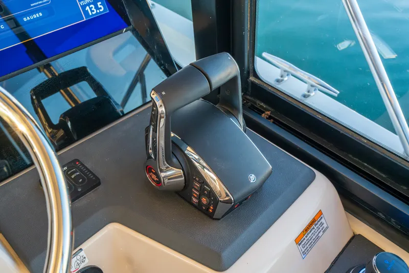 Slide: The Image of Boston Whaler 365 Conquest 2026 - 52