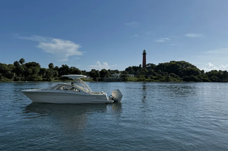 Slide: The Image of Scout 240 Dorado 2025 - 1