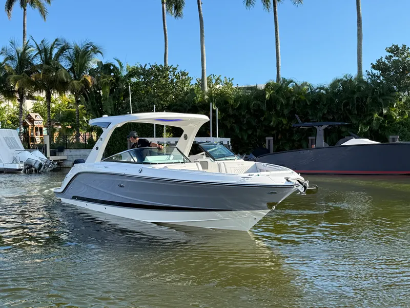 Slide: The Image of Sea Ray SLX 310 Outboard 2026 - 2