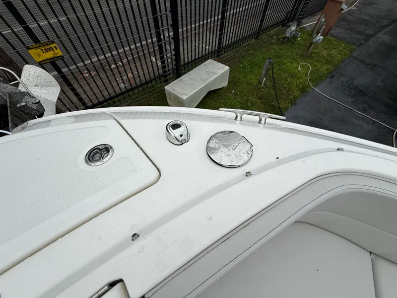 Slide: The Image of Sea Ray SLX 310 Outboard 2026 - 28