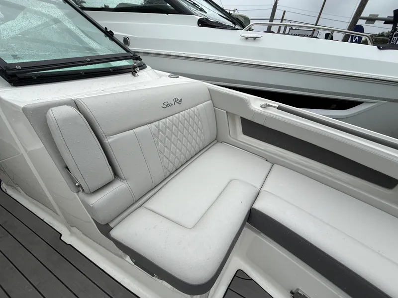 Slide: The Image of Sea Ray SLX 310 Outboard 2026 - 29