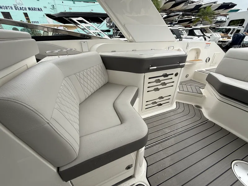 Slide: The Image of Sea Ray SLX 310 Outboard 2026 - 9