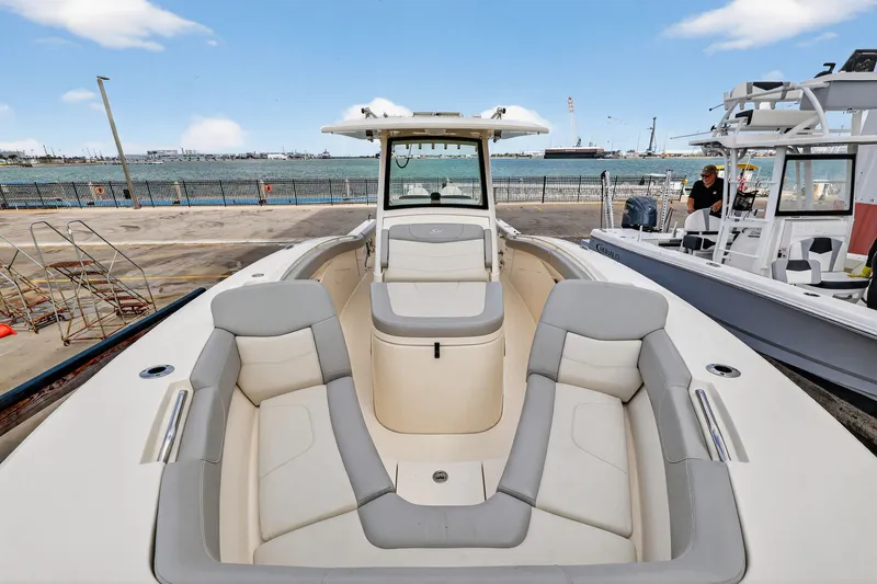 Slide: The Image of Scout 305 LXF 2023 - 19