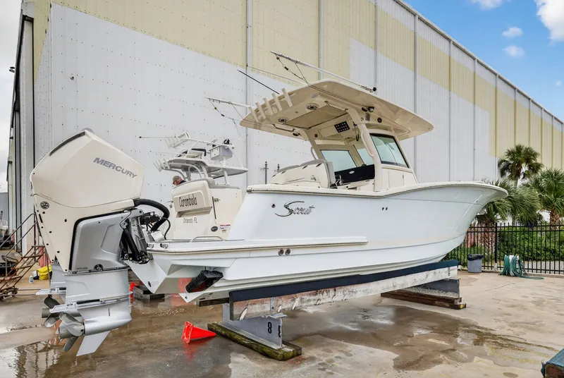 Slide: The Image of Scout 305 LXF 2023 - 2