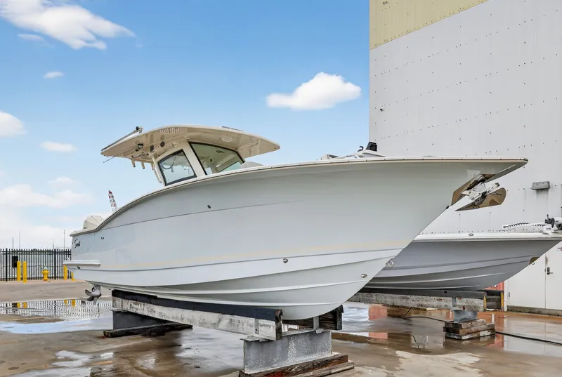 Slide: The Image of Scout 305 LXF 2023 - 4