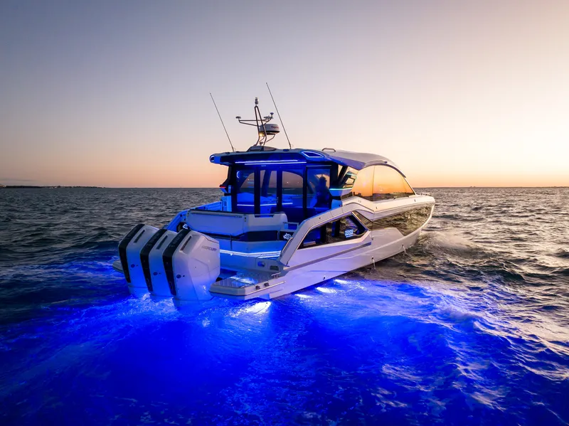 Slide: The Image of Galeon 435 GTO 2024 - 2