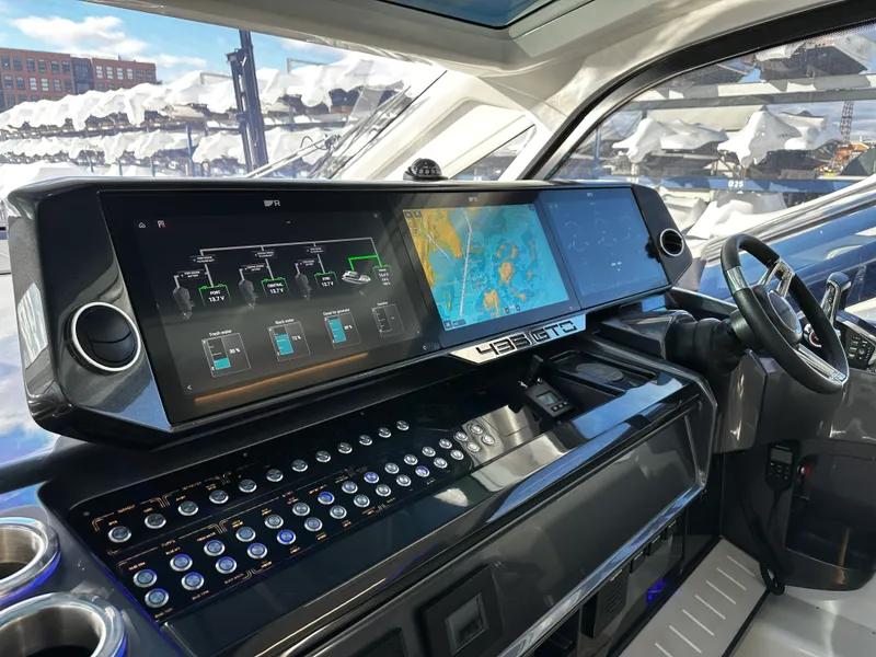 Slide: The Image of Galeon 435 GTO 2024 - 34