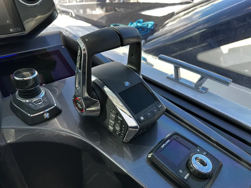 Slide: The Image of Galeon 435 GTO 2024 - 37