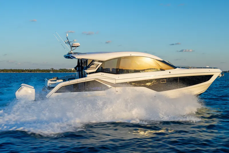 Slide: The Image of Galeon 435 GTO 2024 - 4