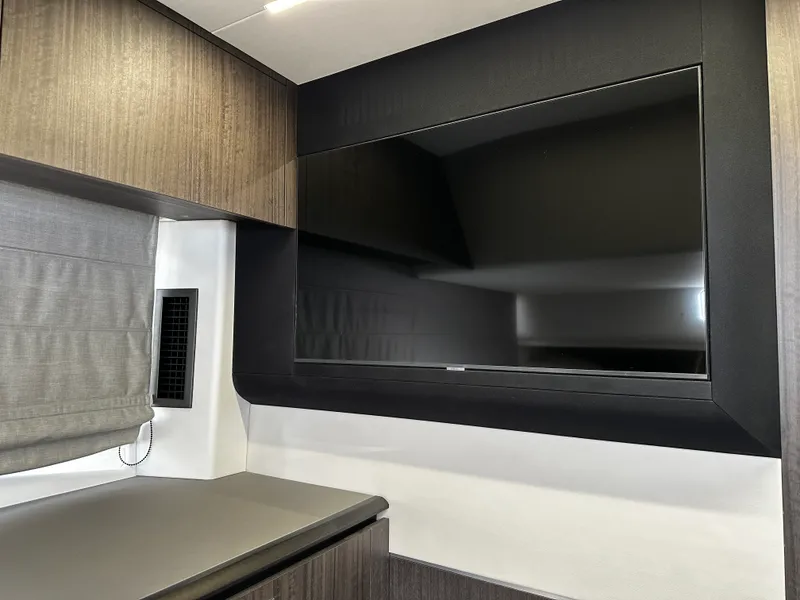 Slide: The Image of Galeon 435 GTO 2024 - 66