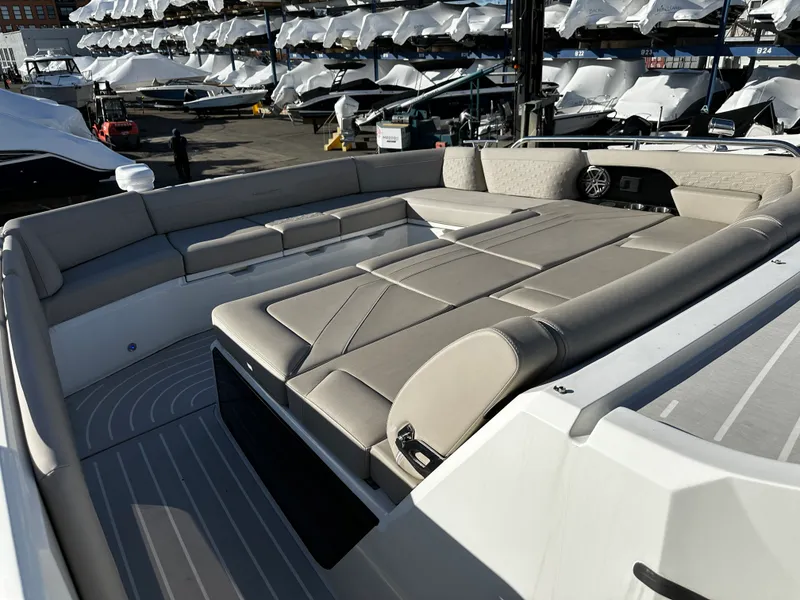 Slide: The Image of Galeon 435 GTO 2024 - 69