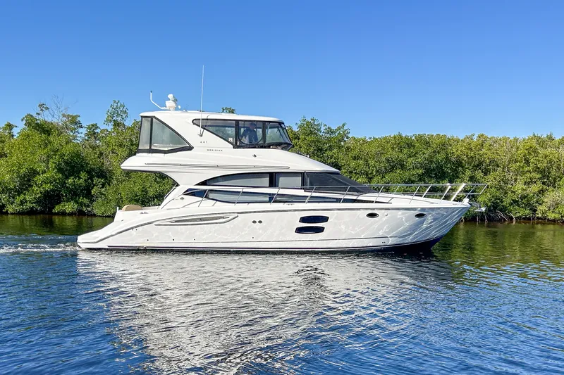 The Image of Meridian 441 SEDAN BRIDGE 2015 - 0